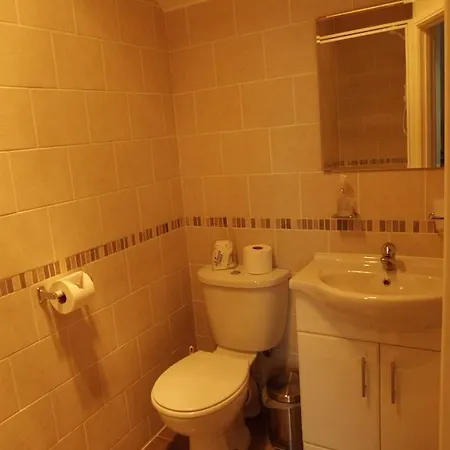 The Golden Lion 3* Maryport