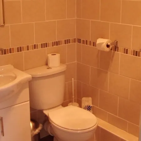 The Golden Lion 3* Maryport