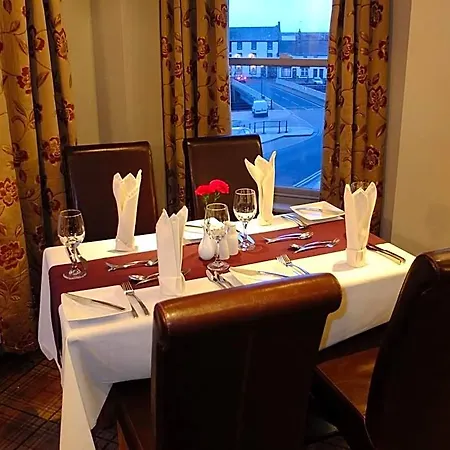 The Golden Lion Oda ve Kahvaltı 3*