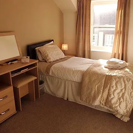 The Golden Lion 3*