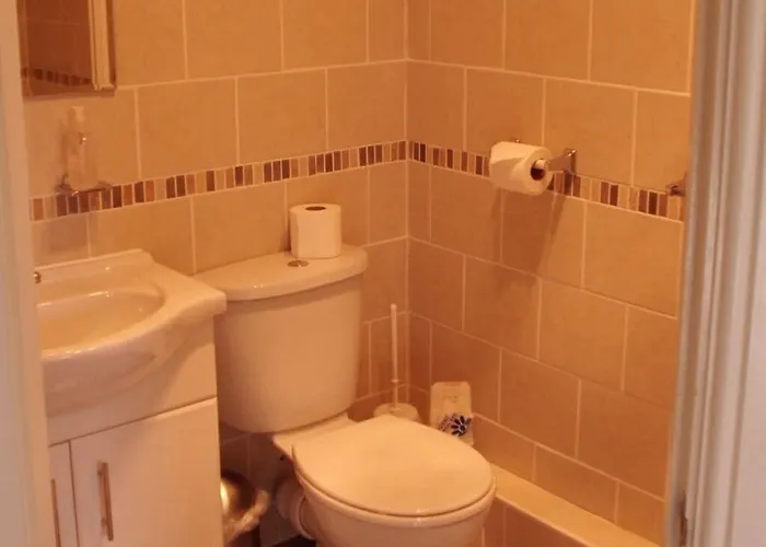 The Golden Lion 3* Maryport