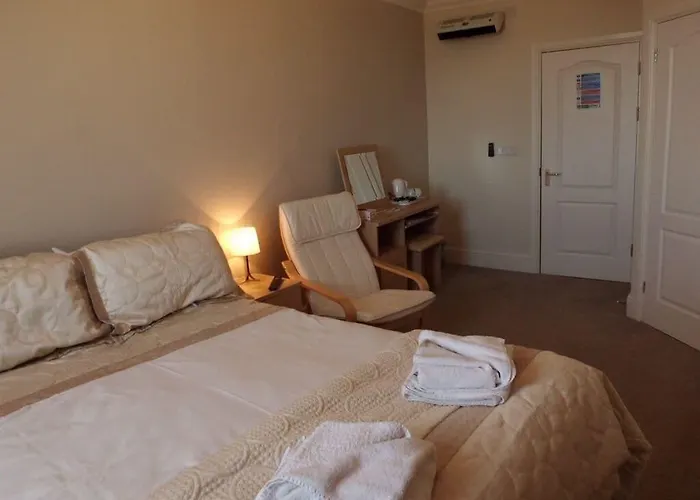 The Golden Lion 3* Maryport